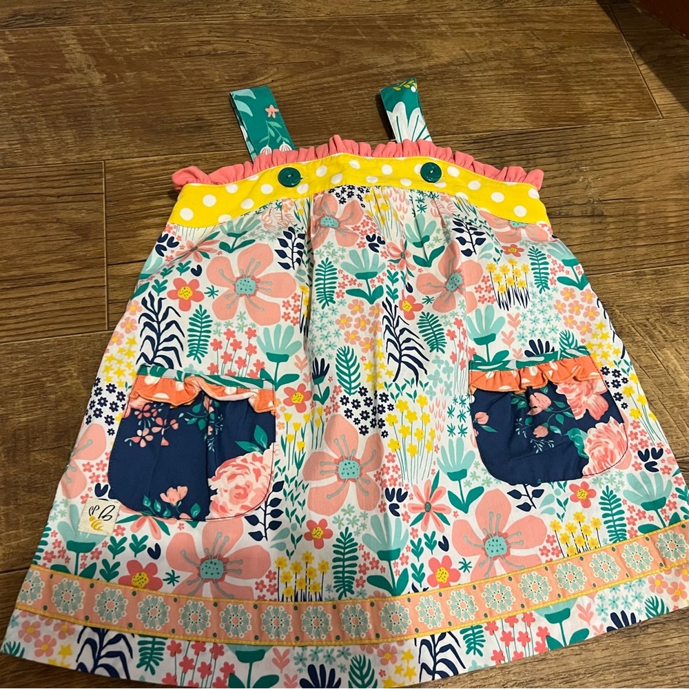 Wildflowers sz 4 EUC
